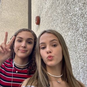 Meet your Posher, Olivia